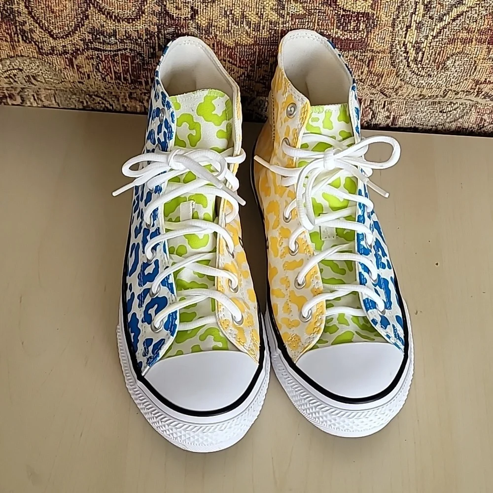Converse Chuck Taylor High Top Multi Color Leopard Junior 6/Women's 8